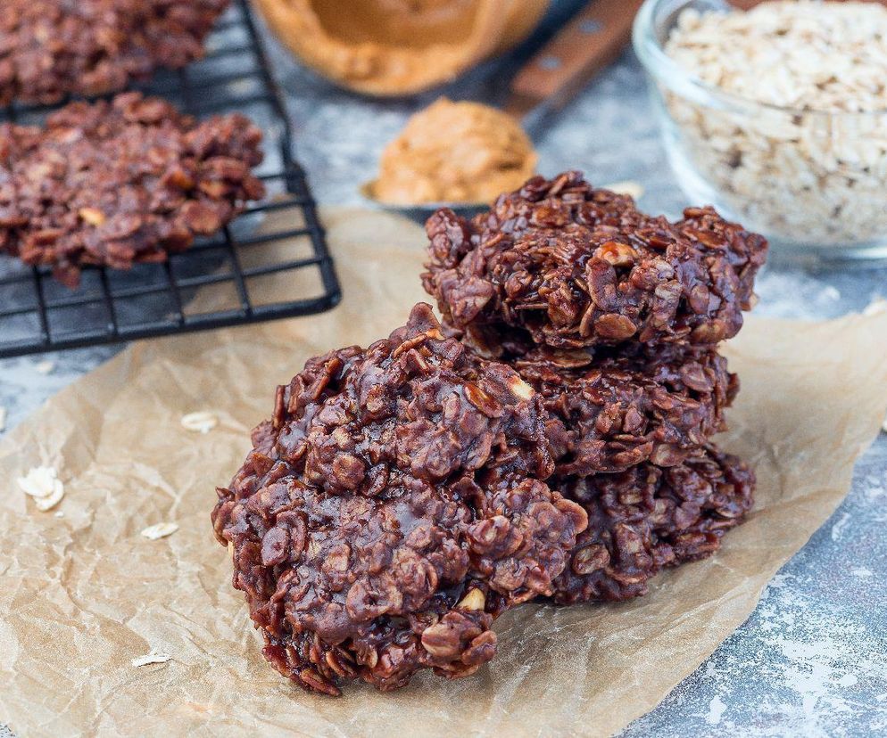 Te szybkie ciasteczka owsiane są lepsze już kupne. Pyszne, w pełni roślinne i bez pieczenia 