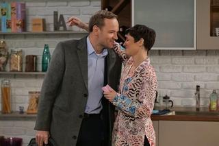 Pierwsza miłość, odcinek 3826: Kinga (Aleksandra Zienkiewicz), Janek (Maciej Mikołajczyk)