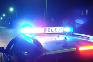 MAKABRYCZNY ATAK w Płońsku! Zakrwawiony 19-latek błagał o pomoc. Zmarł przed blokiem! [WIDEO]