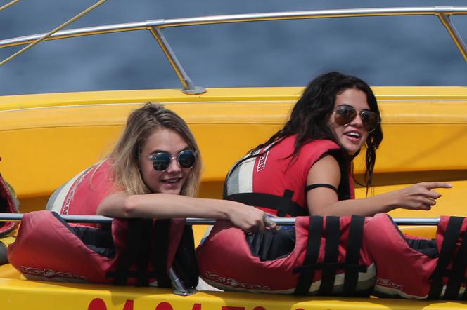 Selena Gomez i Cara Delevingne na wakacjach
