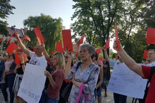 Dość trucia!: Mieszkańcy Skawiny protestują [WIDEO NOWA TV 24 GODZINY, ZDJĘCIA, AUDIO]