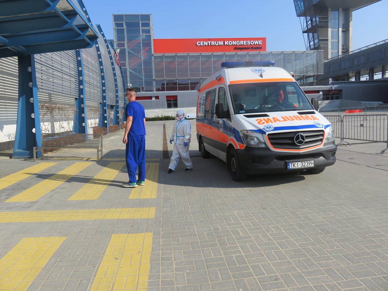 Koronawirus. Relokacja pacjentów ze Śląska. Szpital w Kędzierzynie-Koźlu: Przyjmujemy wszystkich