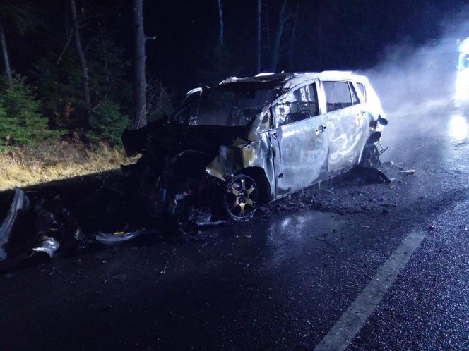 Wypadek śmiertelny na DK74 w Ćmińsku