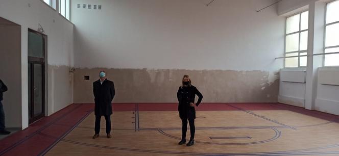 Remont sali gimnastycznej w Zespole Szkół Nr 7 w Białym Borze na finiszu