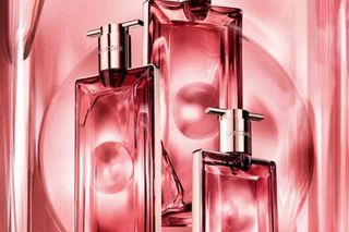 Perfumy, które znaczą więcej. W tych zapach zakochały się Polki. Topowe kompozycje na wiosnę