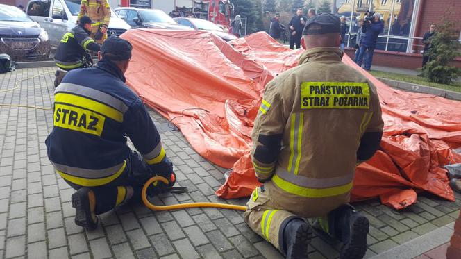 Koronawirus w Polsce. Wielkie namioty stanęły przed bydgoskimi szpitalami