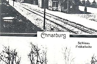 To jeden z najładniejszych dworców na Warmii i Mazurach. Nazywany był „cesarskim pawilonem” [ZDJĘCIA]