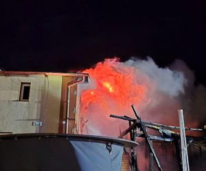 Remiza OSP Hel zniszczona w pożarze. Ruszyła zbiórka