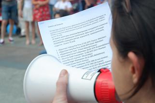 Ukraińcy protestowali na krakowskim Rynku. Chcą, by Ołeh Sencow i inni ukraińscy więźniowie polityczni zostali wypuszczeni z rosyjskich więzień