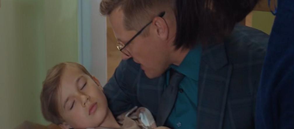 M jak miłość, odc. 1682. Misiek (Olek Bożyk), Piotrek (Marcin Mroczek), Krysia Filarska (Hanna Mikuć)