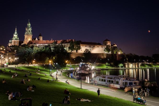 Sobotnie zaćmienie księżyca [ZDJĘCIE DNIA]