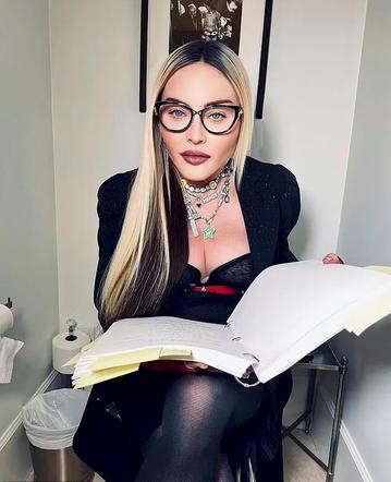 Madonna przekroczyła granicę? Pokazała, jak siedzi na sedesie!