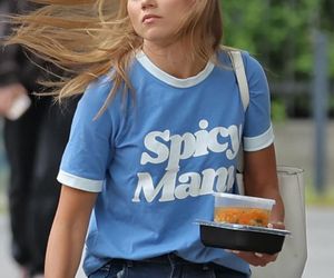 Agnieszka Kaczorowska. Tańcząca z córkami