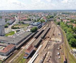 Stacja Olsztyn Główny. Postępują prace przy tunelu i torach [ZDJĘCIA]