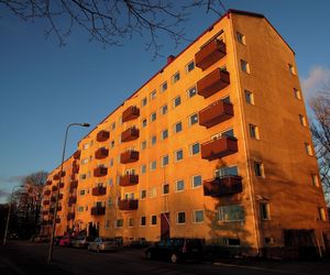 Nie żyje mężczyzna, który wypadł z balkonu! To przez antenę? Tragedia na osiedlu w Skarżysku-Kamiennej