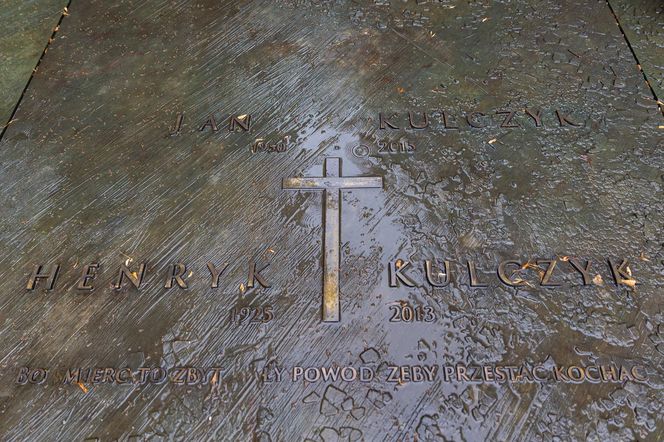 Grób Jana Kulczyka 10 lat od jego śmierci 