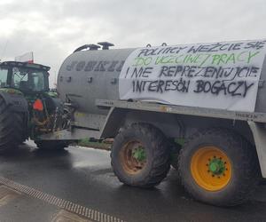 ​Na S5 koło Leszna zaczęła się druga doba rolniczego protestu