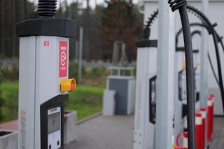 Pierwszy hub szybkiego ładowania elektryków już otwarty. Powstał w woj. warmińsko-mazurskim