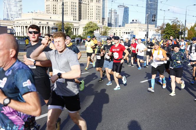 Uczestnicy 46. edycji Nationale-Nederlanden Maratonu Warszawskiego