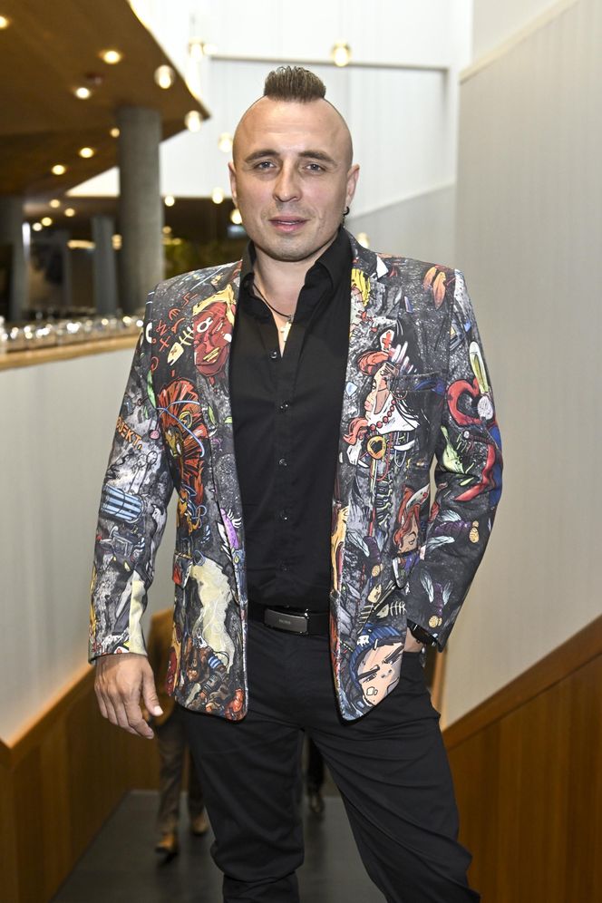 Czadoman pod ołtarzem na Boże Ciało