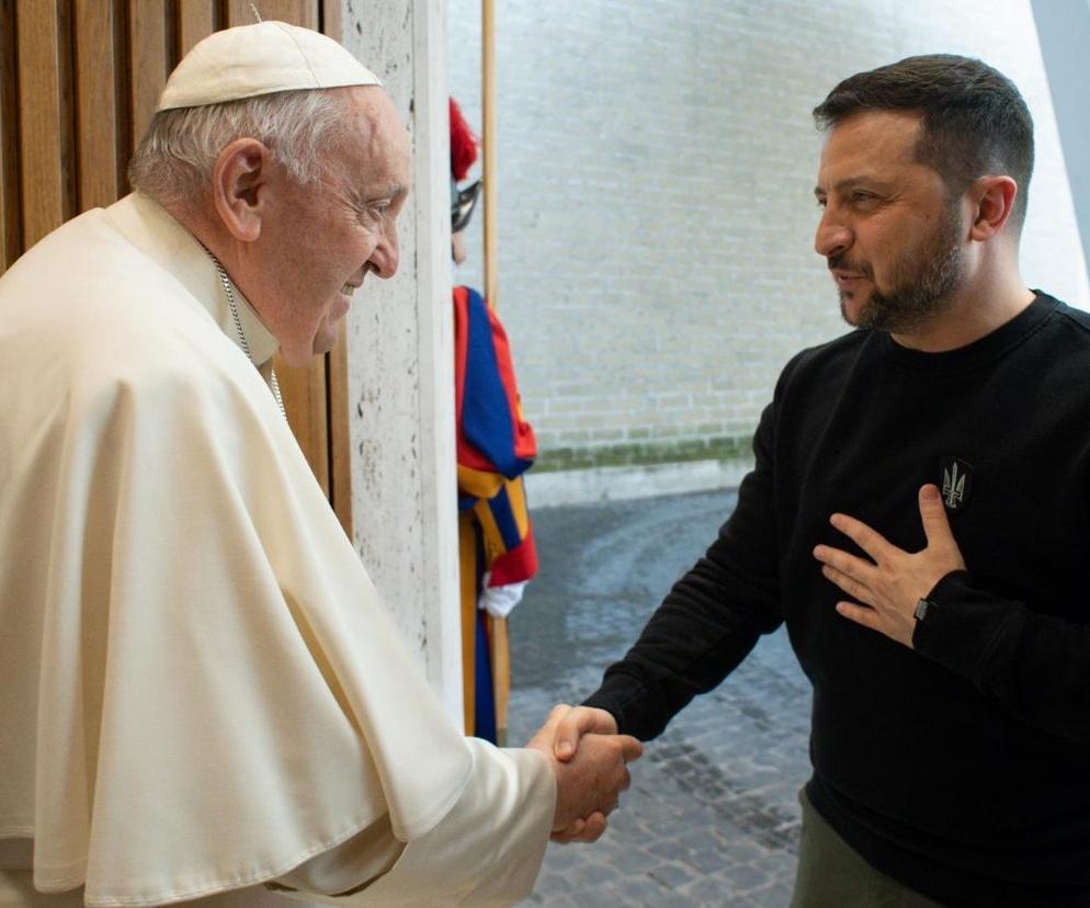 Papież Franciszek witający Wolodymyra Zełenskiego, Rzym