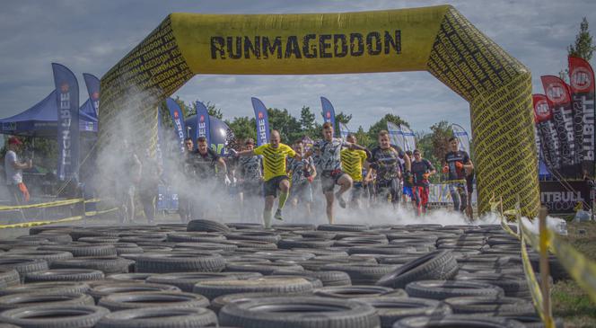 Runmageddon Ełk 2020. Zobacz zdjęcia z ekstremalnego biegu w upale