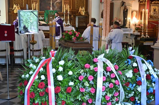 Tak pożegnano Franciszka Smudę. Uroczystości pogrzebowe wybitnego trenera