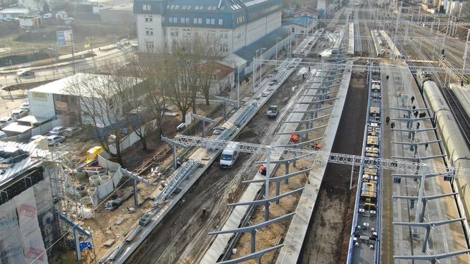 Postępy prac przy budowie stacji Olsztyn Główny na dworcu. Zobacz zdjęcia!
