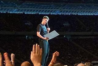 Portret Dawida Podsiadły namalowała Natalia Czernecka