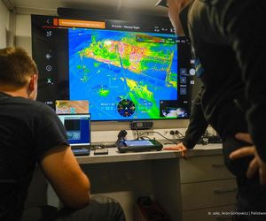  Kawle. Pożar zakładu przetwórstwa drobiowego. 120 strażaków walczy z żywiołem w czwartek, 14 sierpnia. Jeden z nich zaginął [ZDJĘCIA]