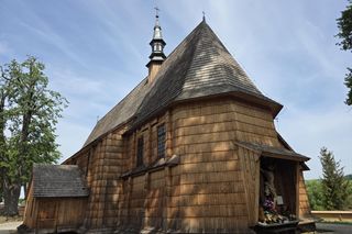 Zabytkowy kościół w Domaradzu.