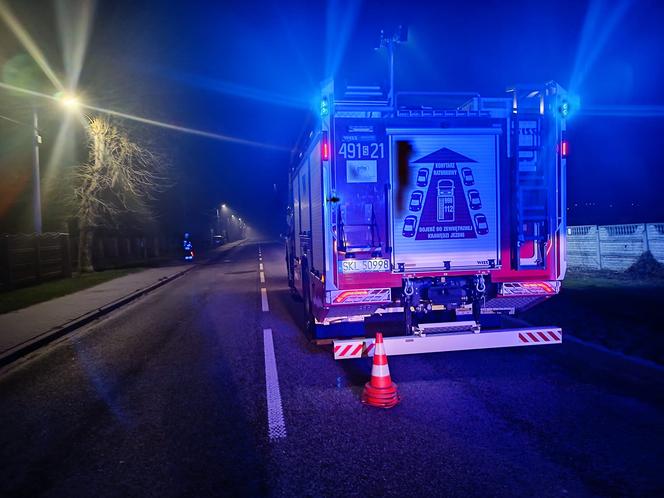 Mężczyzna zawisł na płocie w Kłobucku