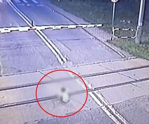 Mikołów: Policjanci w ostatniej chwili uratowali 6-latka. Chłopiec bawił się na torach 