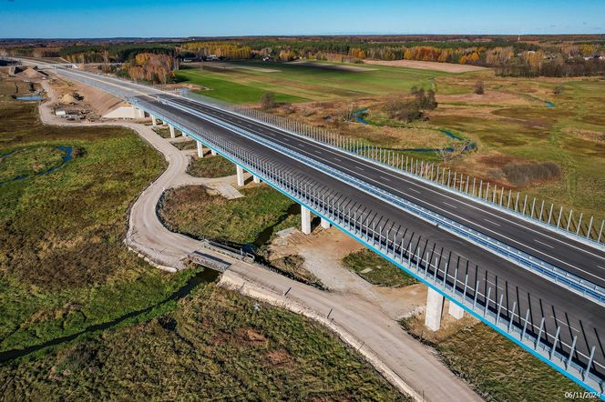 18 grudnia GDDKiA oddała  do ruchu ostatni z trzech odcinków autostrady A2 Mińsk Mazowiecki – Siedlce, pomiędzy węzłami Groszki i Siedlce Zachód