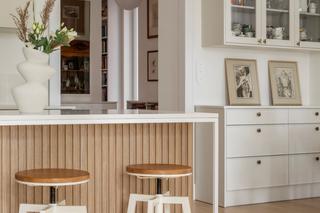 Jak urządzić jasne mieszkanie w stylu przedwojennej elegancji?