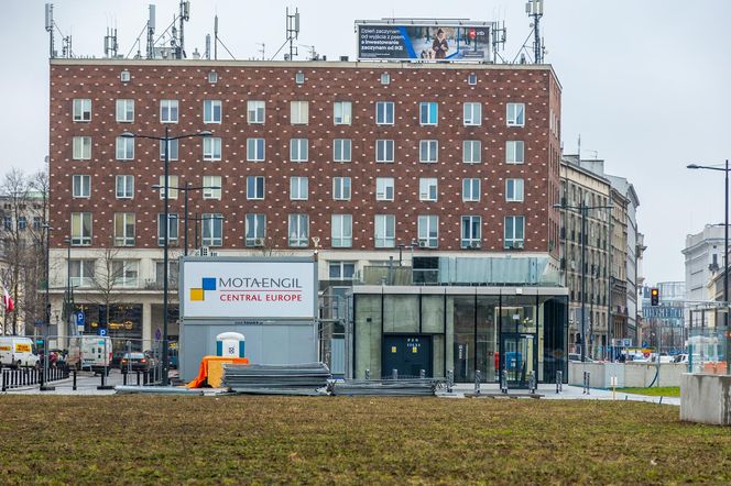 Parking podziemny pod placem Powstańców Warszawy w Warszawie