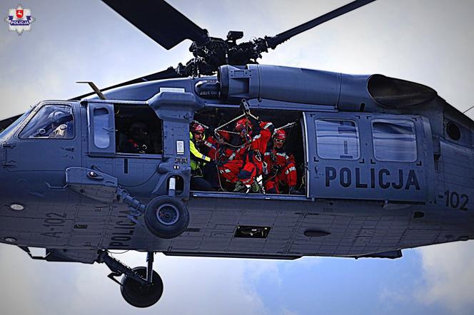 Lublin: Policyjny helikopter krążył nad miastem. Poważne działania policyjnych komandosów 