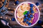 Z czego zrobić bazę smoothie bowl?