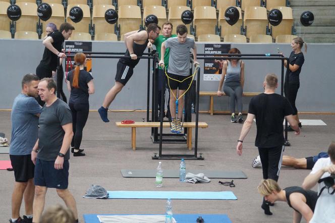 Ponad 300 osób ćwiczyło na SISU Arenie. Za nami ogólnopolski trening kalisteniki! 