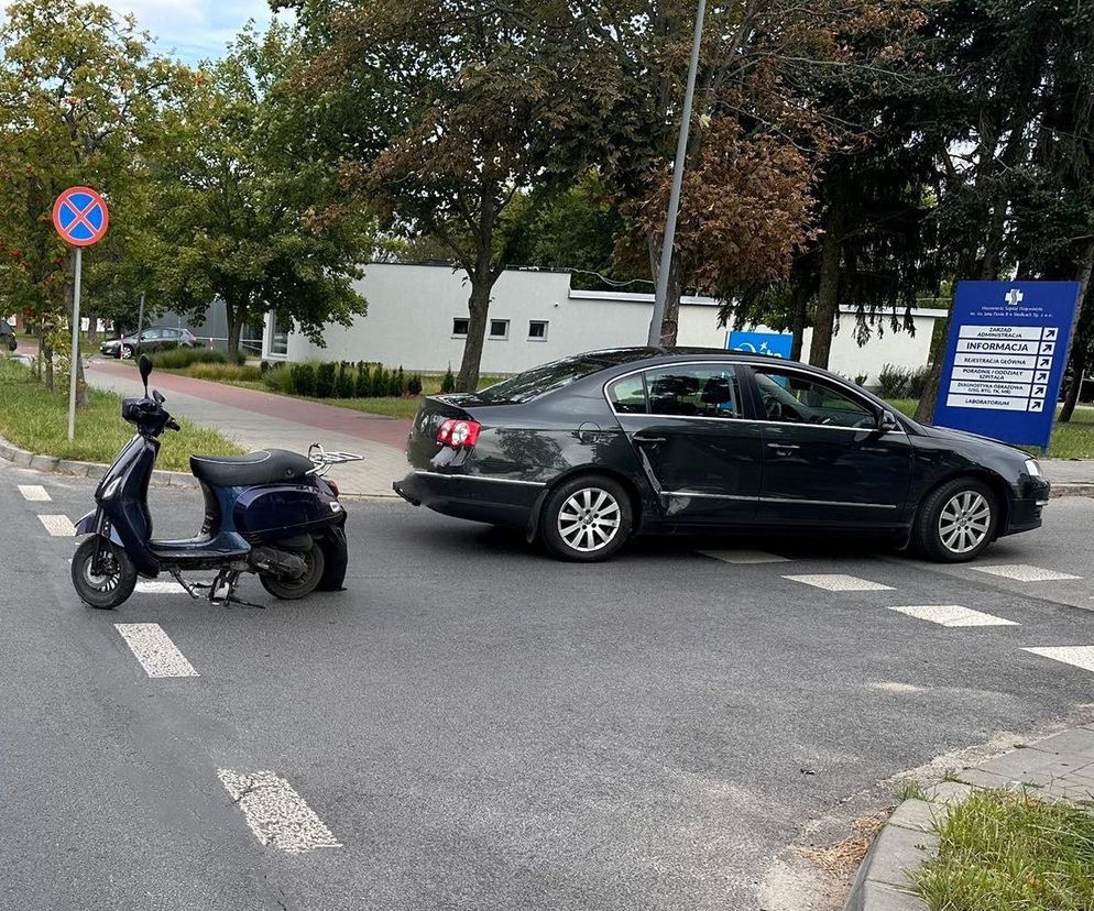Zderzenie osobówki z motorowerem na ul. Poniatowskiego w Siedlcach