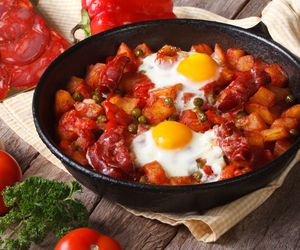 Obiad z jajek. 5 szybkich przepisów, idealnych na główny posiłek dnia