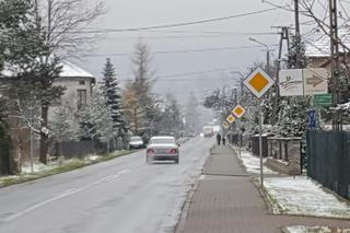 Drogowy absurd w Jeleśni