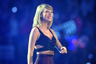 Taylor Swift przekazała 50 tysięcy $ fance chorej na białaczkę: nagranie wzrusza wszystkich!