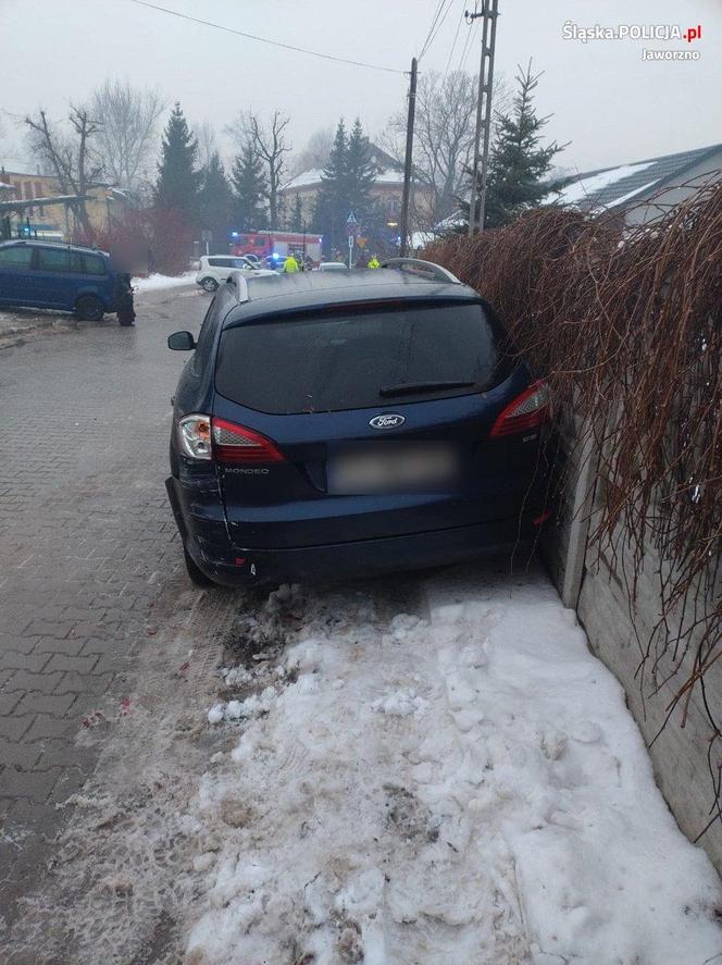 Trzy kolizje i potrącenie dziecka na ul. Nauczycielskiej w Jaworznie