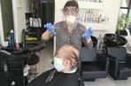 Tak wygląda wizyta u fryzjera w czasach pandemii [ZDJĘCIA]