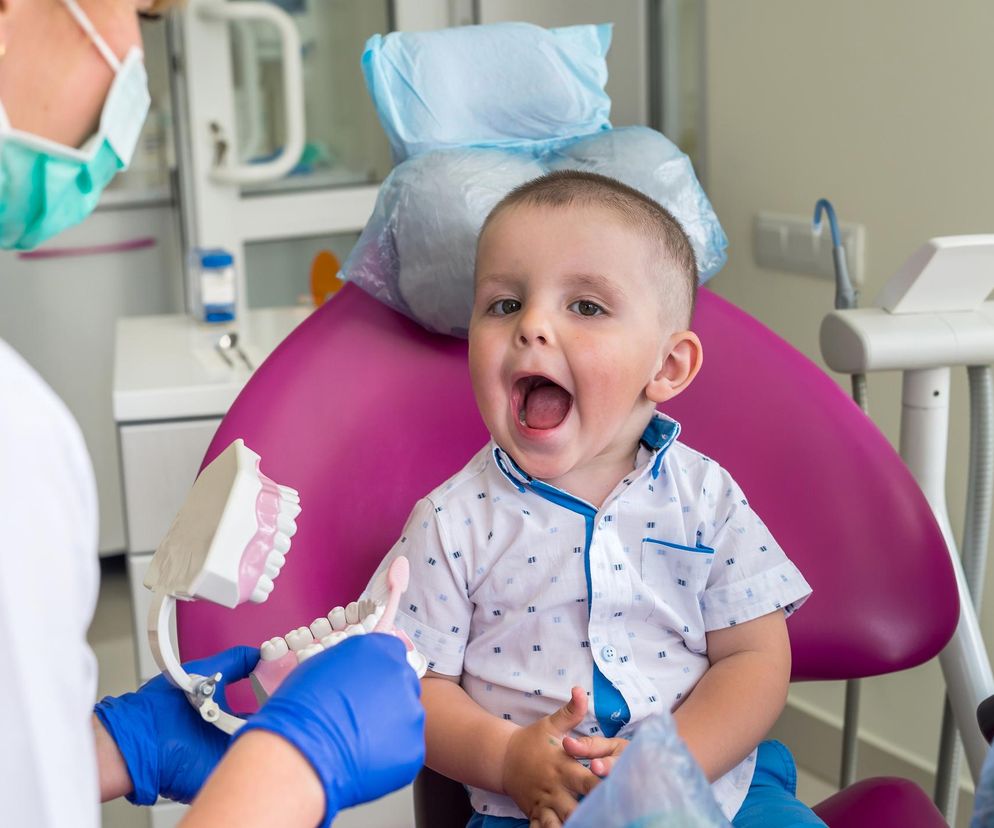 Dentystka apeluje do rodziców. Nie róbcie tego, gdy przychodzicie z dzieckiem na wizytę