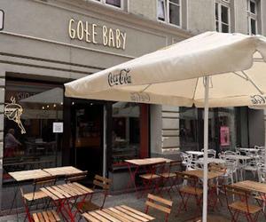 Gołe baby, Wrocławska 17