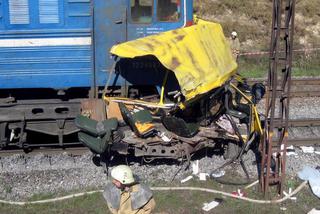 Katastrofa na Ukrainie. Pociąg zmiażdżył autobus 