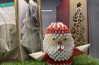 Sztukę możemy podziwiać na wystawie w Wypożyczalni Głównej Wojewódzkiej i Miejskiej Biblioteki Publicznej w Bydgoszczy