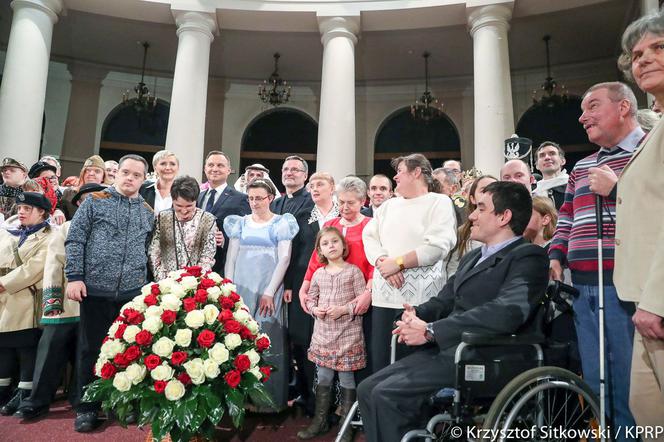 Para prezydencka na nietypowym spektaklu teatralnym ZDJĘCIA